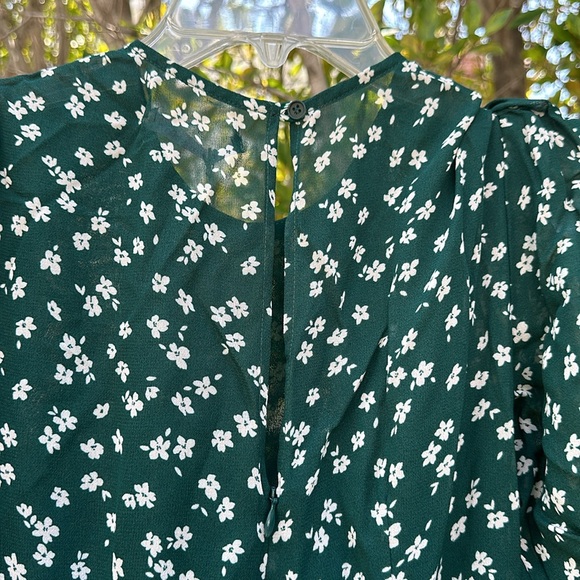 NWT Reformation Oakley Dress in Annette Floral Green Size 2 - Picture 11 of 12